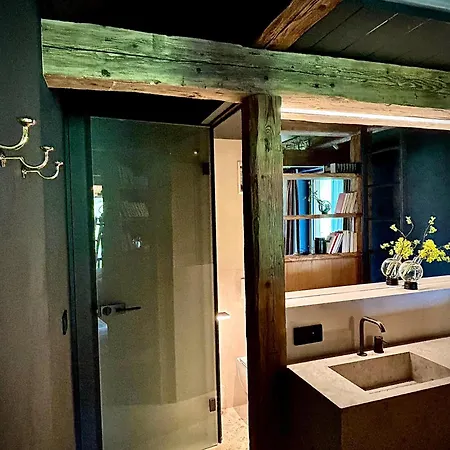 Design Boutique - Design Trifft