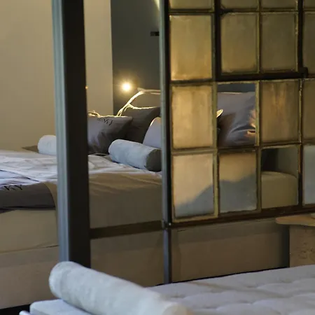 Design Boutique - Design Trifft